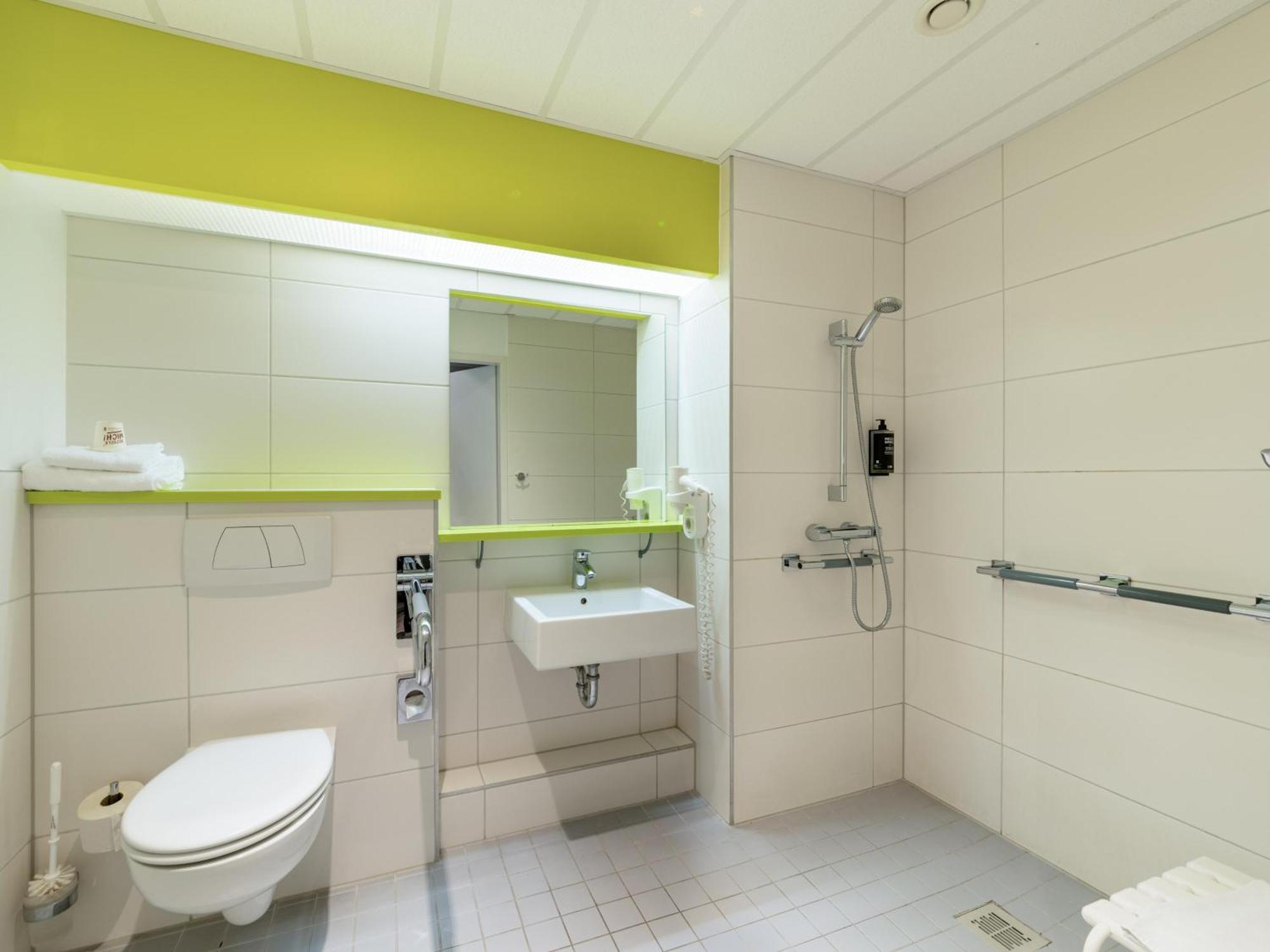 B&B Hotel Bochum Hbf-Nord Exteriör bild