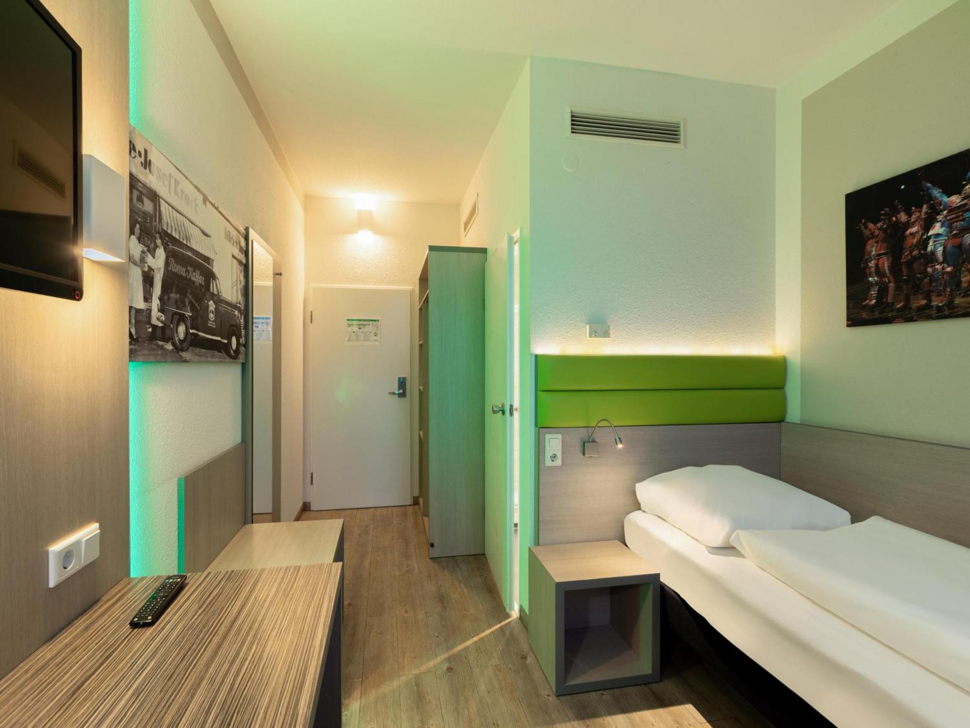 B&B Hotel Bochum Hbf-Nord Exteriör bild