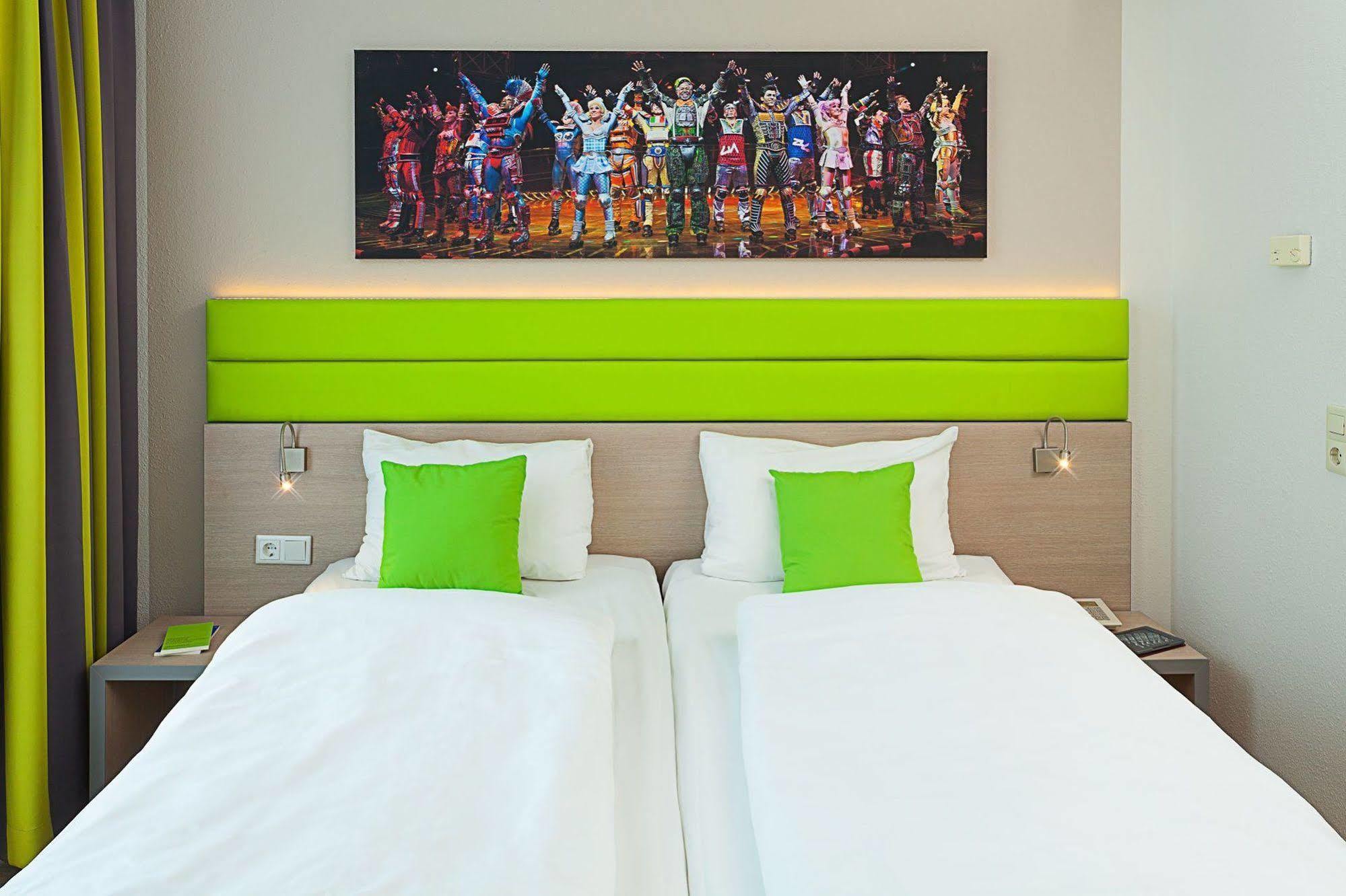 B&B Hotel Bochum Hbf-Nord Exteriör bild