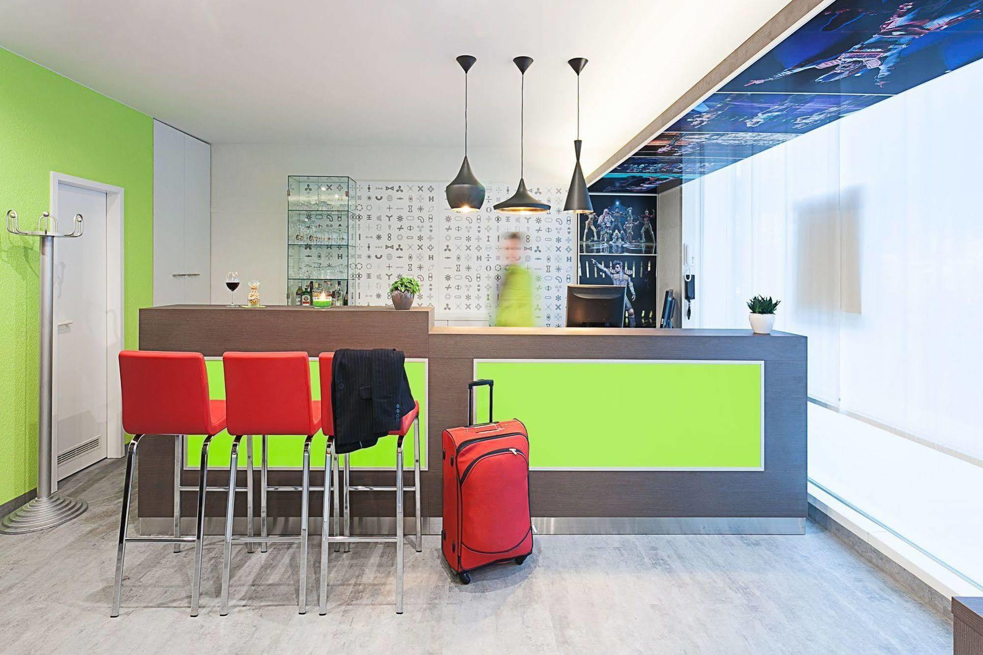 B&B Hotel Bochum Hbf-Nord Exteriör bild